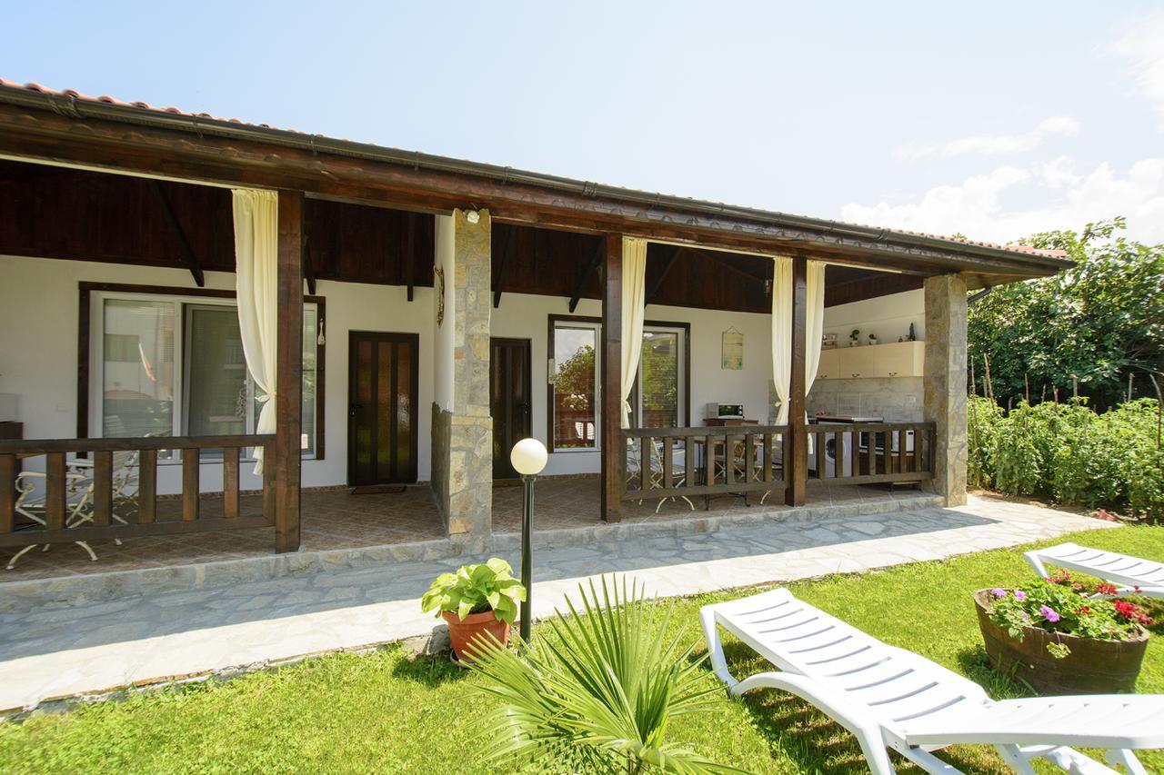 Villa Yanevi Lozenets Exteriör bild